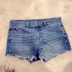 Old Navy Boyfriend Cutoff Shorts/ Size 8